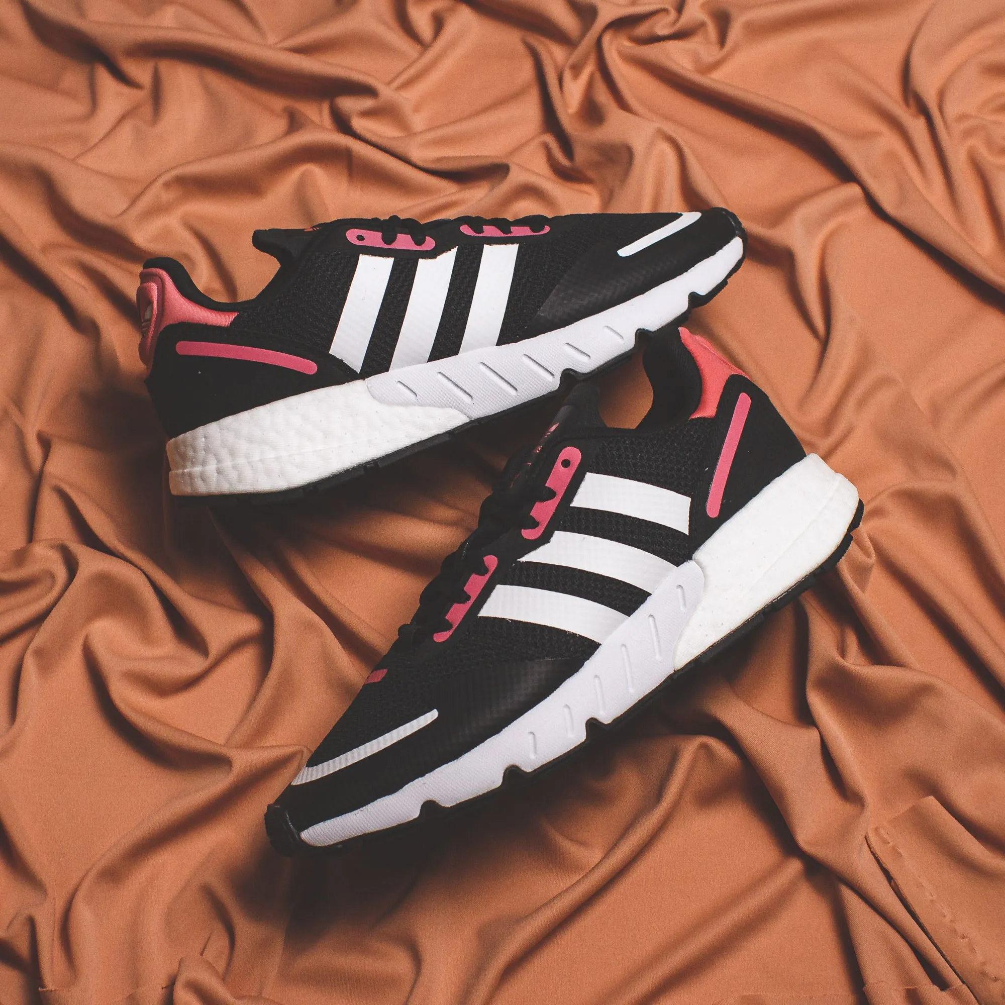 Adidas Originals Women ZX 1K Boost Black Rose FX6872