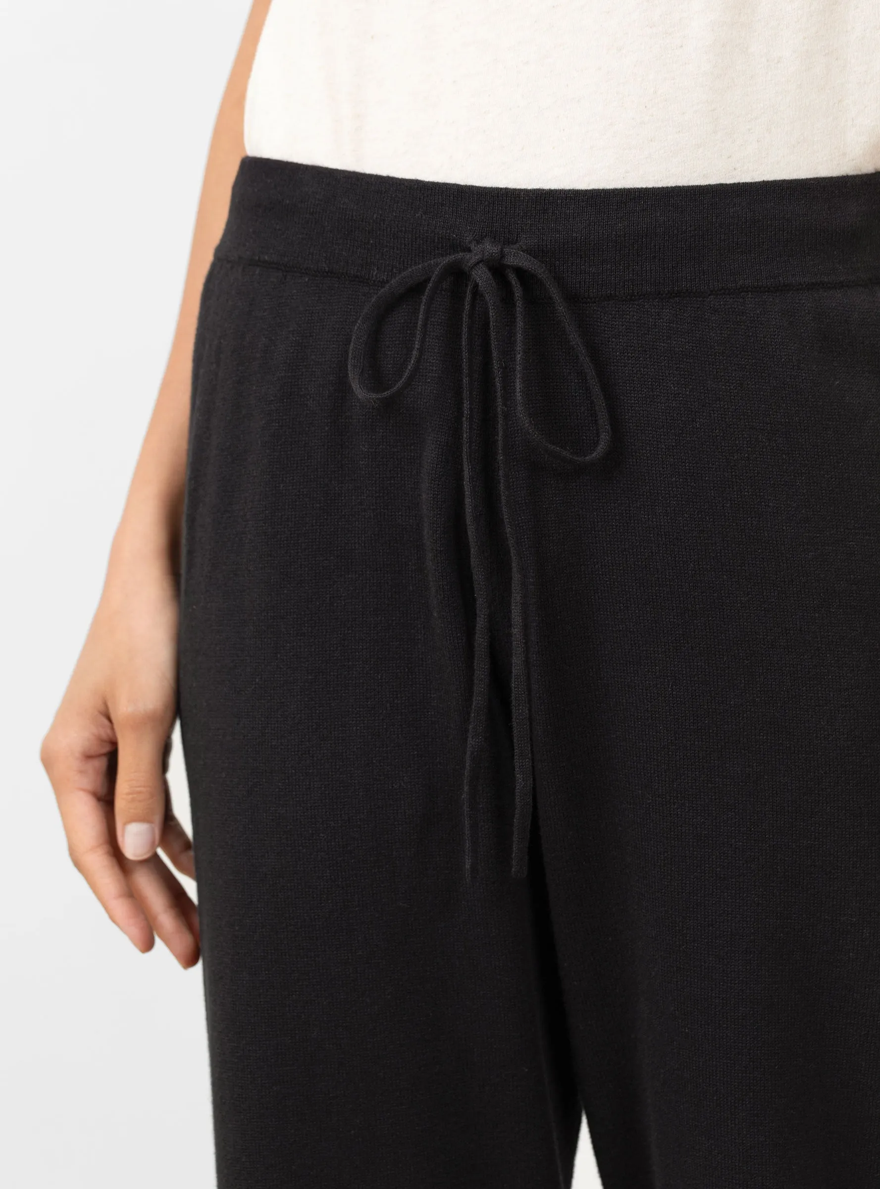Capri Pants Black