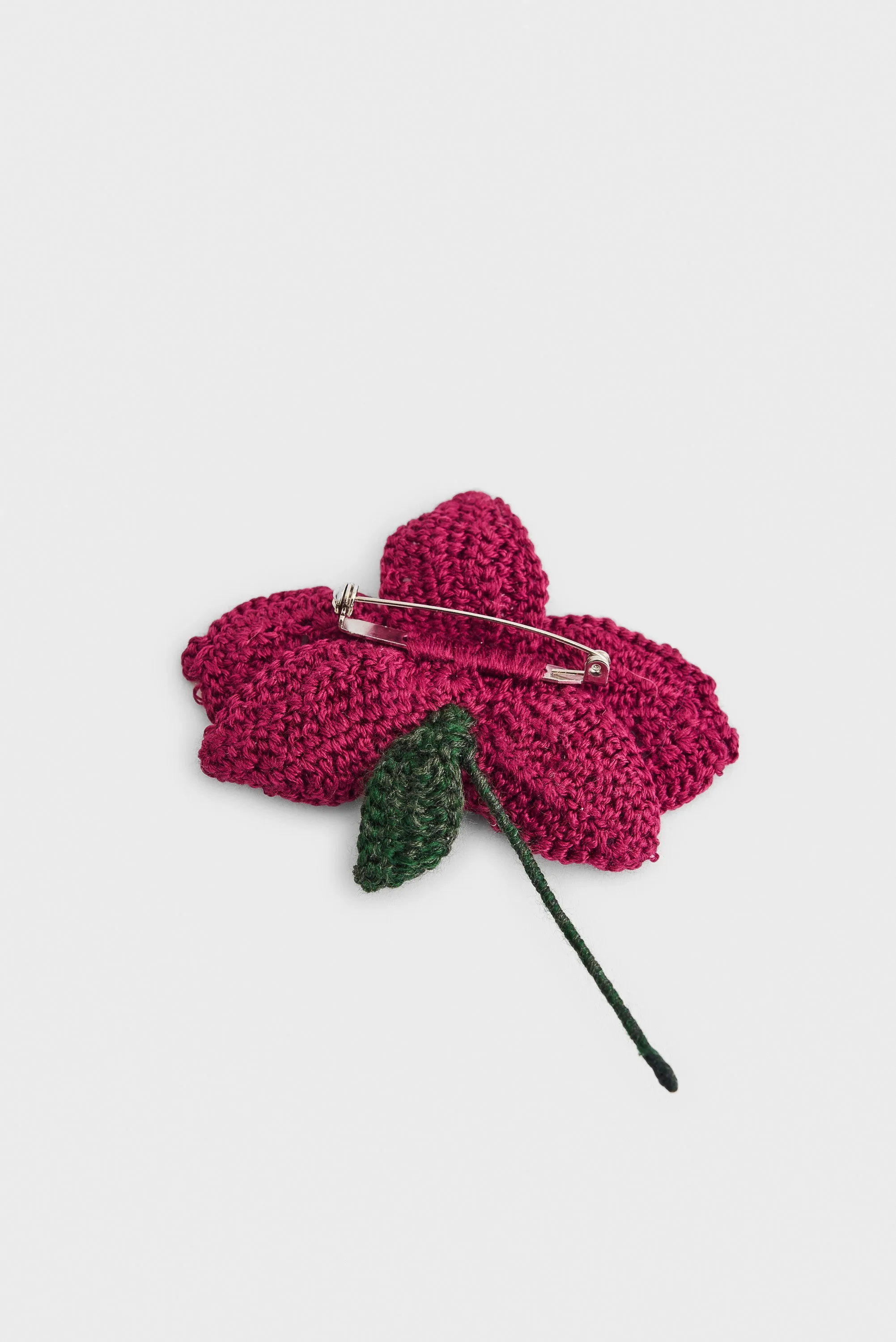 CROCHETED BROOCH