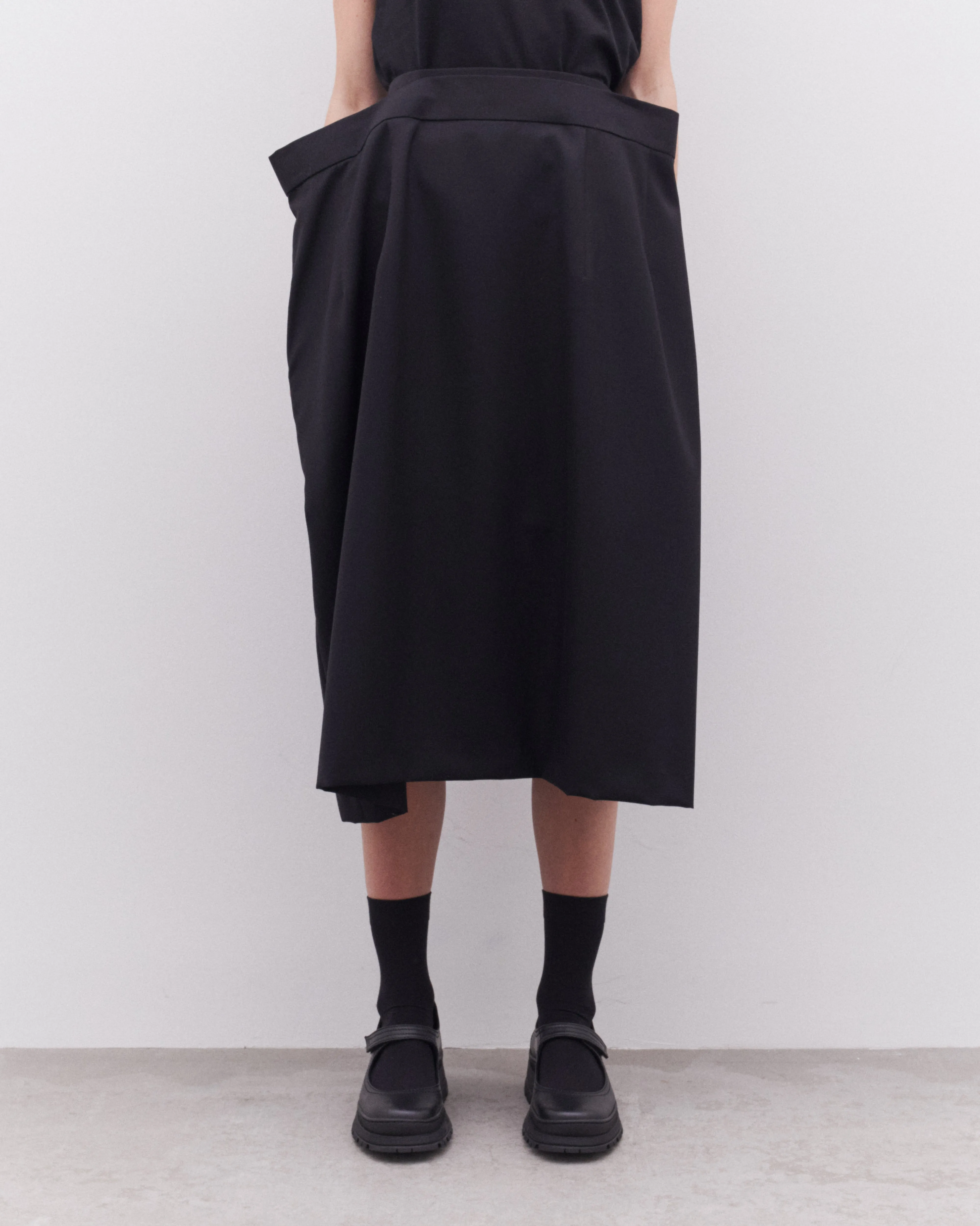 Noir Kei Ninomiya - Women's Midi Skirt - (Black)