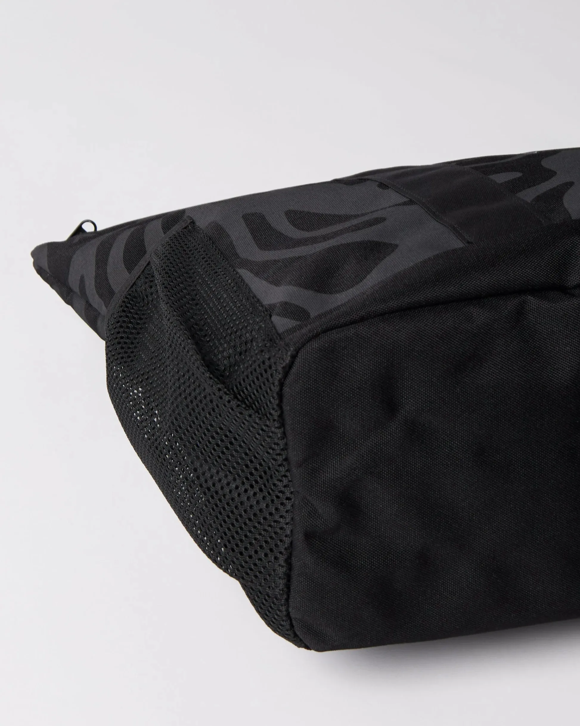 Parra Blob Bag // Black